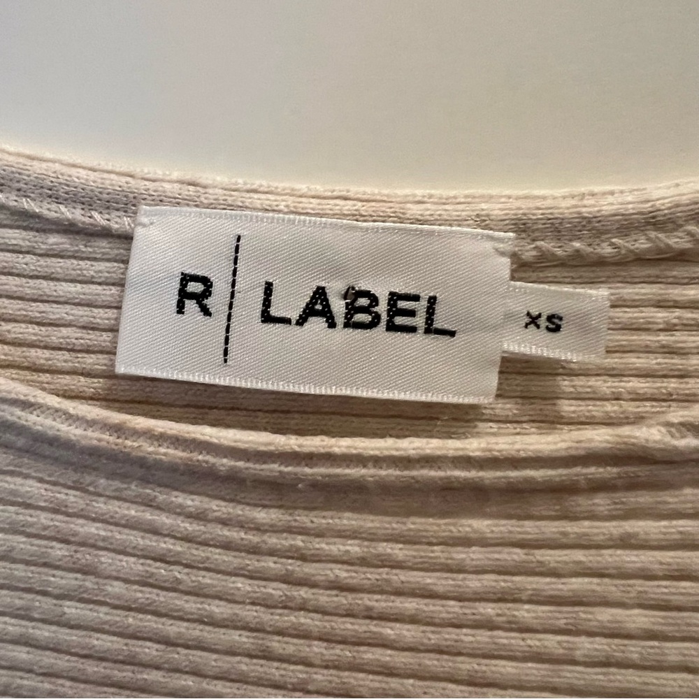 The Reset R Label Ribbed Dolman 3/4 Sleeve Sweater - Picture 4 of 6